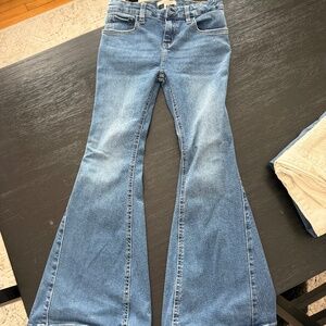 SHYANNE GIRLS' CIMARRON TWISTED SIDE SEAM FLARE STRETCH DENIM JEANS